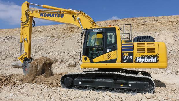 Komatsu lance une nouvelle pelle hybride