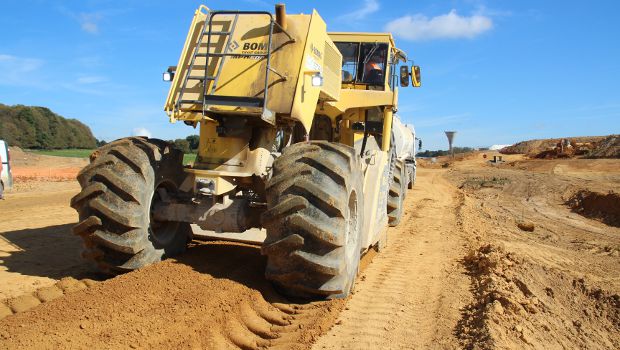 La stabilisatrice Bomag MPH600 sur la LGV BPL