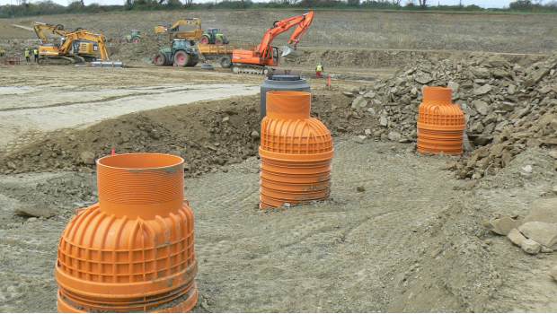 A Carhaix-Plouguer, Rehau équipe une laiterie