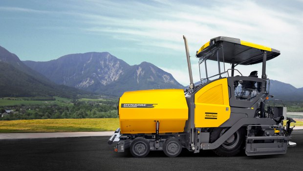 Dynapac fait évoluer ses finisseurs en Stage IV