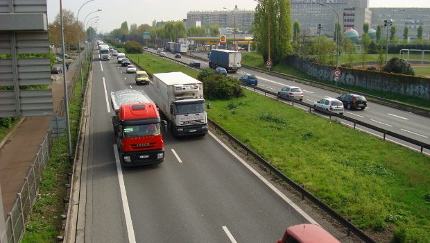 L’écotaxe suscite la gronde des transporteurs routiers