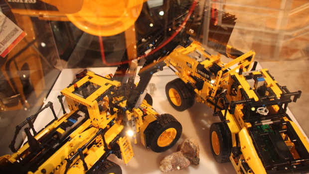 Lego Technic : Volvo relève encore le défi de Noël ! 