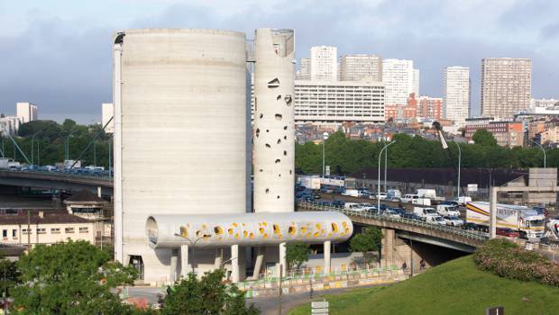  Silos 13 Ciments Calcia : le béton comme repère urbain 