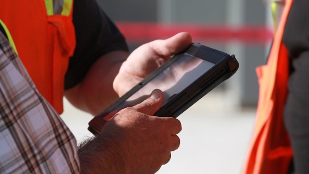 Eiffage se laisse séduire par les tablettes