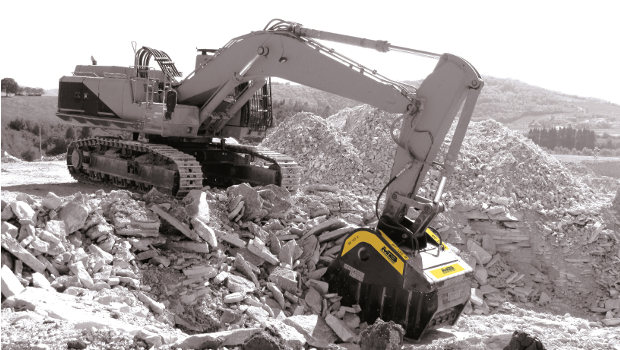 MB inaugure deux nouveaux godets concasseurs