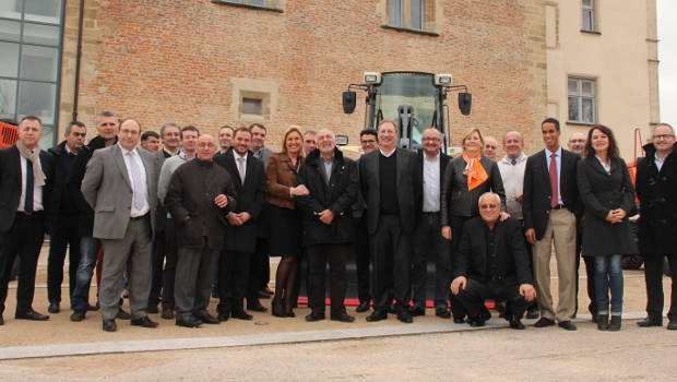 En France, Atlas passe à l’offensive