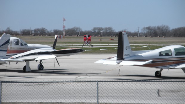 Au Texas, l'aéroport de Denton voit plus grand