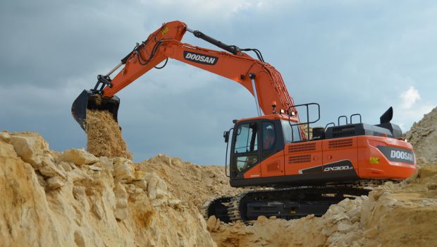DX300LC-5 : nouvelle 30 t Etape 4 Doosan sur Intermat