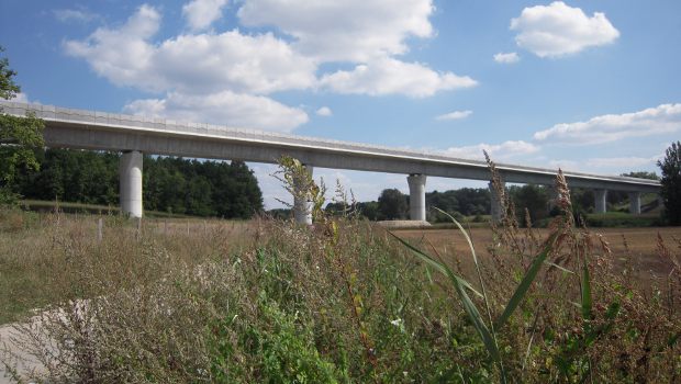 LGV POCL : le tracé médian  plus adapté 