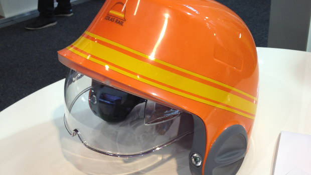 Colas Rail : un casque multifonctions pour travaux ferroviaires
