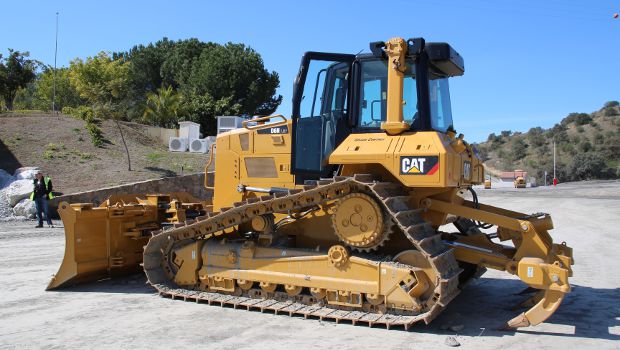 Caterpillar D6N : bouteur à fort rendement