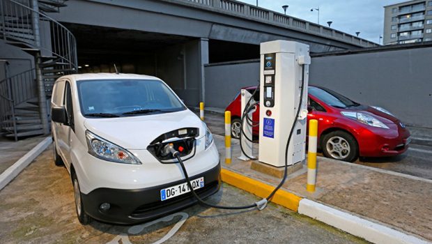 Bornes de recharge électriques : le réseau s'étoffe