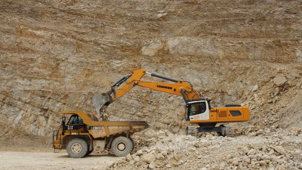 Pelle sur chenilles Liebherr R 960 SME : productive et confortable 