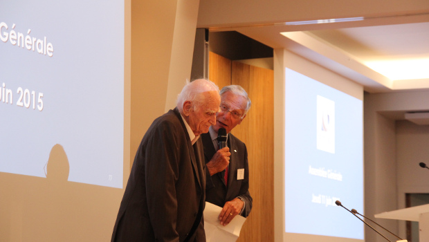 Michel Serres :  Nous sommes condamnés à devenir intelligents 