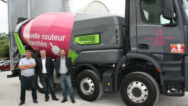 Cifa vend la 1ère bétonnière portée hybride rechargeable