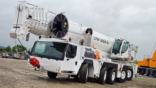 Liebherr présente sa nouvelle grue mobile LTM 1250-5.1