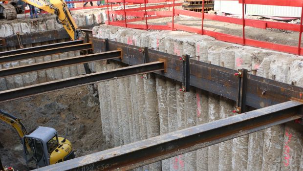 Accès piétons multipliés à la station Cour Saint-Emilion de la ligne RATP 14 