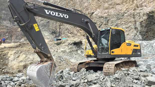 Indonésie : Volvo réveille une carrière volcanique