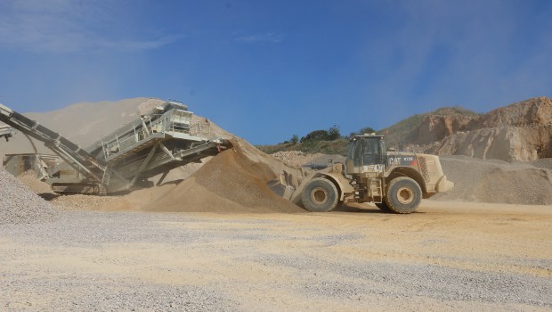 Italie : les matériels de carrière reprennent des couleurs