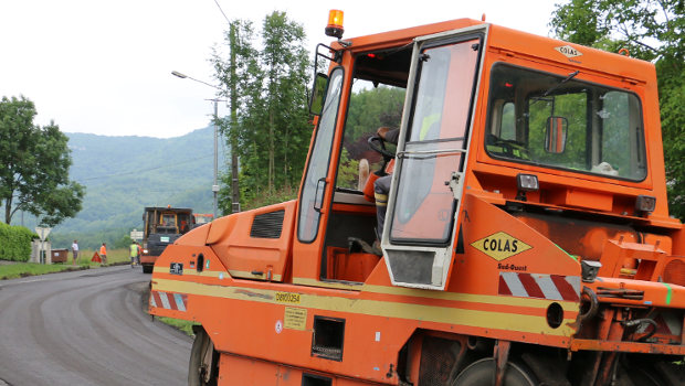 Colas commence prudemment 2015