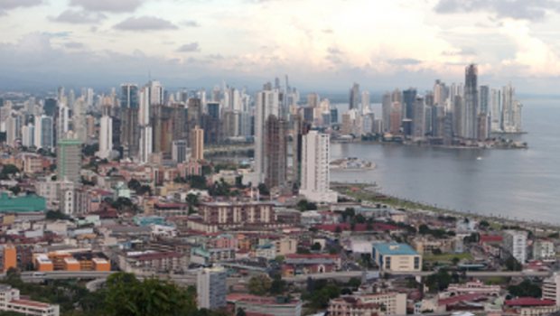A Panama City, la ligne 2 du métro fait son trou
