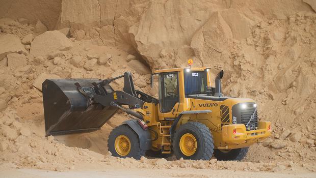 Volvo CE gagne des parts de marché