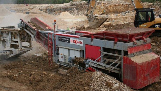 La carrière Rivat fait appel à un scalpeur à disque