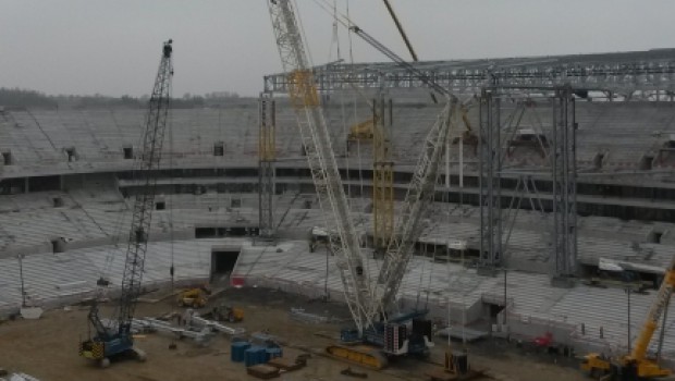 Sarens et Terex au Stade de Lyon