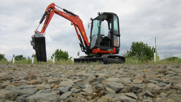 Kubota excelle avec ses pelles KX-4