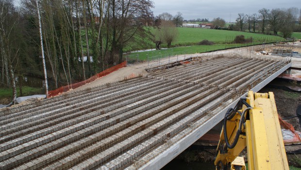 Gisors : NGE Génie Civil sur le pont