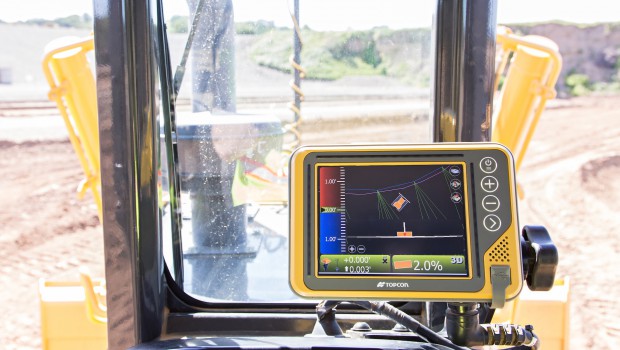 Topcon : un nouveau système de guidage pour bouteur