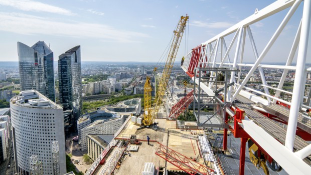 Liebherr Grues à Tour rejoint le DLR