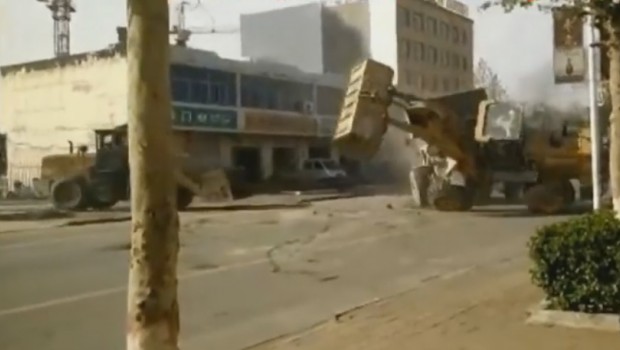 Bataille de chargeuses en Chine