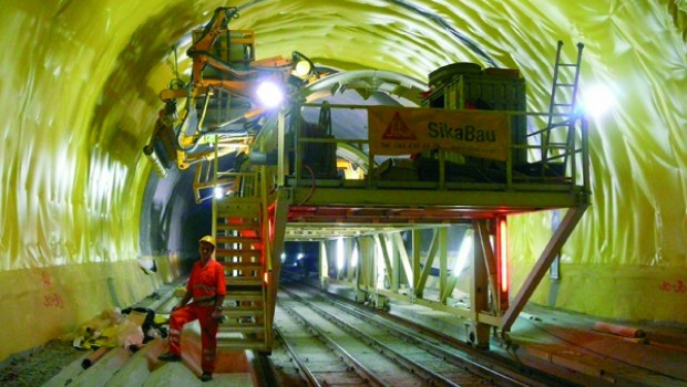 Sika garantit l'étanchéité du tunnel du Saint-Gothard