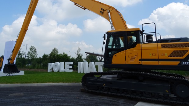 Pole Mat affine sa couverture en Ile-de-France