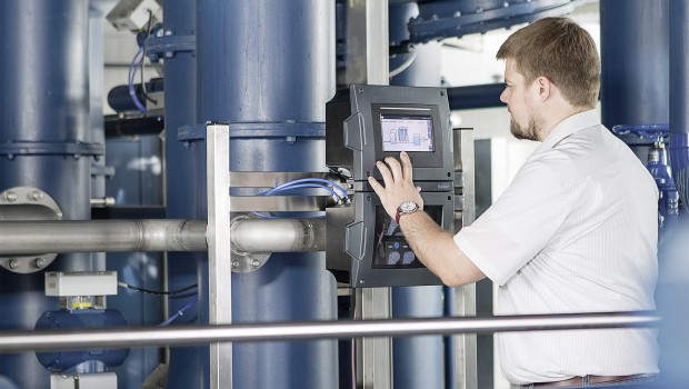 Analyser l'eau en ligne