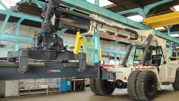 Terex finalise la vente des matériels portuaires à Konecranes