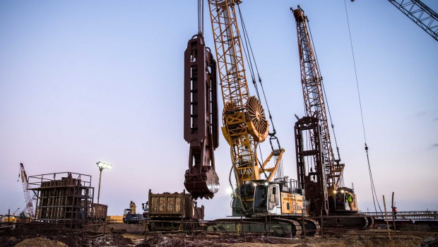 Liebherr élargit le Canal de Suez