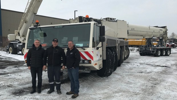 En Ontario, Kerr Crane Service adopte Demag