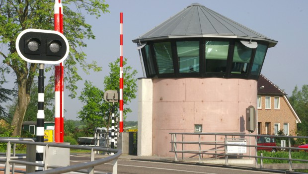 Pays-Bas : Spie maintient 35 ponts et écluses