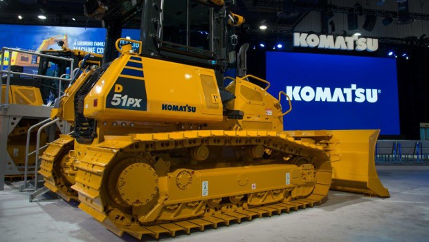 Petit bouteur polyvalent chez Komatsu