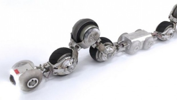 HiBot amphibious crawling pipe-inspecting micro-robot