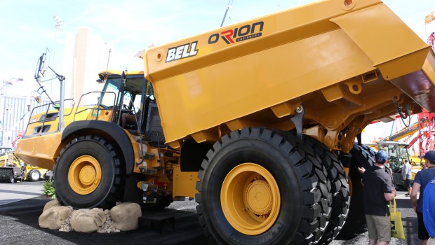 BELL fait un retour flamboyant sur Conexpo