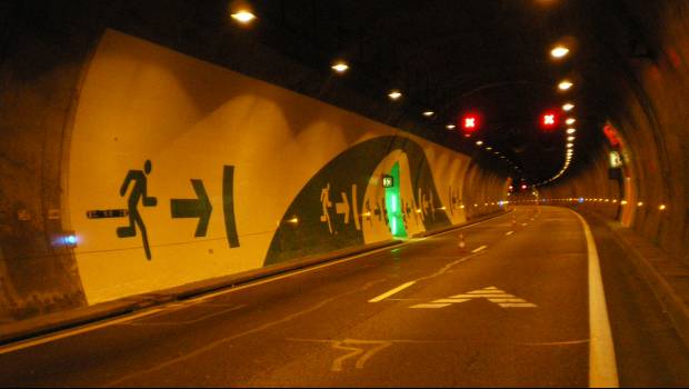 La signalétique améliorée dans le Tunnel du Vuache