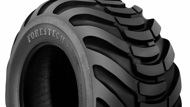 BKT présente quatre modèles de pneus forestiers