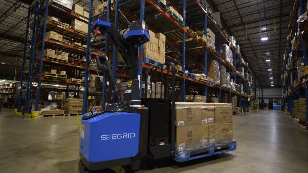 Seegrid rend les chariots élévateurs autonomes