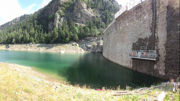 Freyssinet bichonne le barrage des Masches