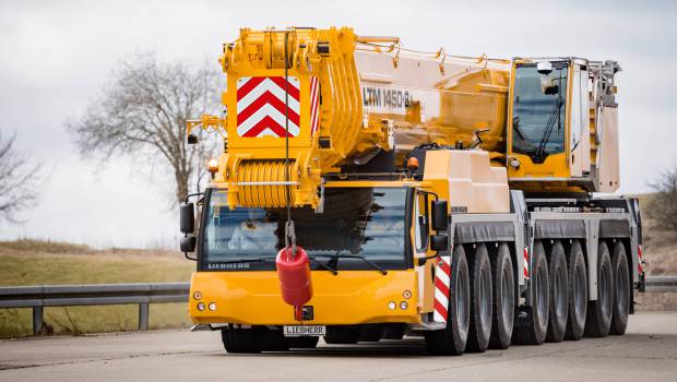 Une nouvelle grue à 8 essieux chez Liebherr