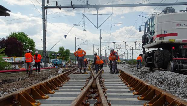 Eole se fraie un chemin