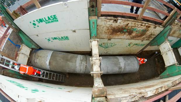 Faites place, le tramway arrive !